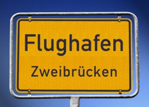 Ortsschild Flughafen Zweibrücken