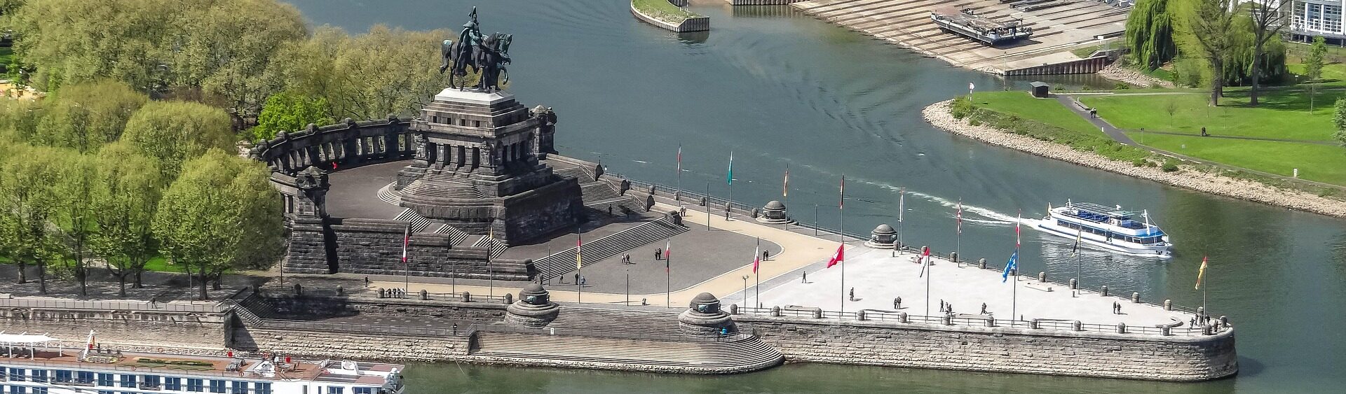 pixabay-Gert-Spießhofer-deutsches-eck-2254666_1920